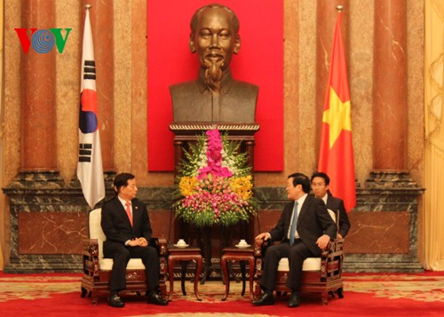 President Truong Tan Sang receives Korean Defence Minister - ảnh 1